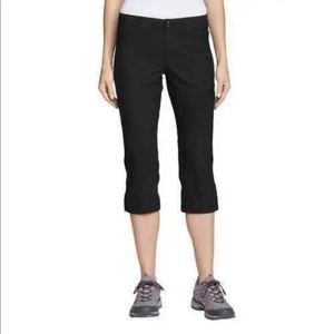 EDDIE BAUER Women's Rainier Capri Pants, Black